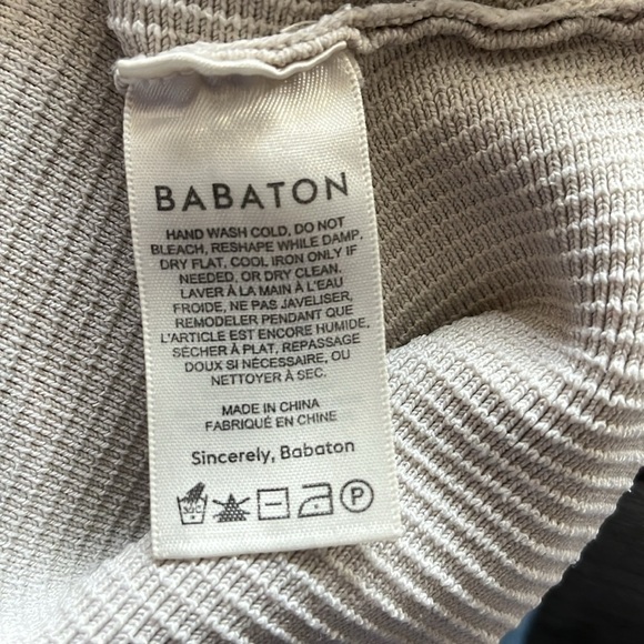 BABATON Aritizia sculpt flex round neck crop top size m - Picture 4 of 5